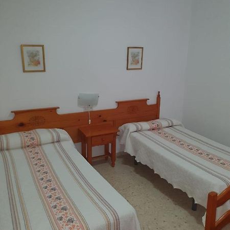 Pension Los Angeles Ла-Пуэбла-де-Касалья Экстерьер фото