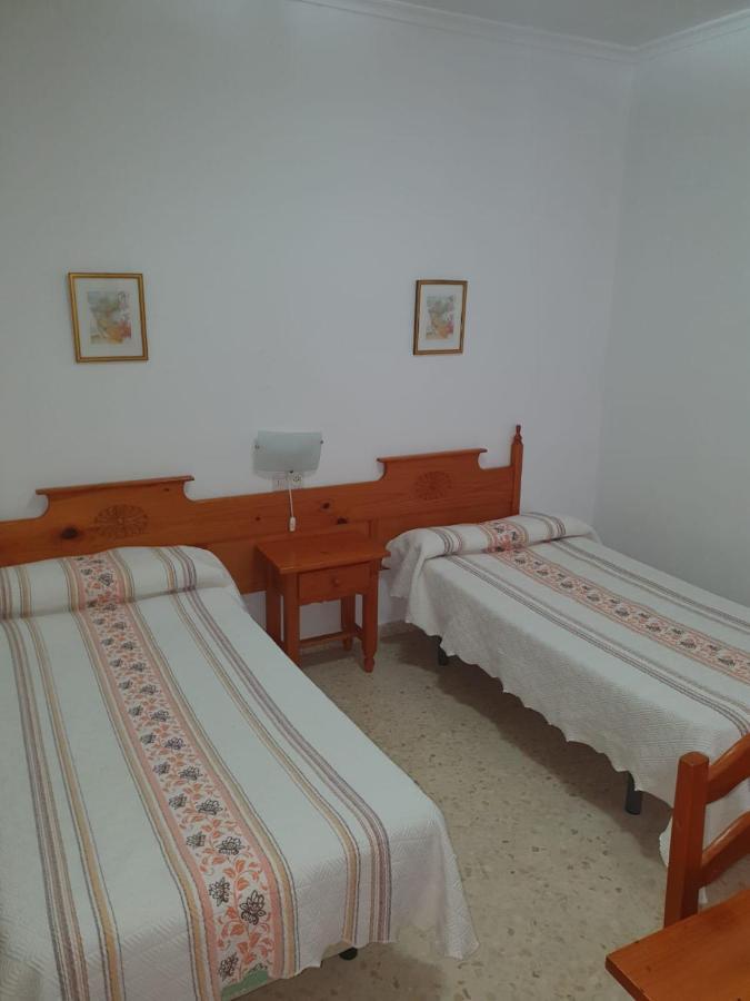 Pension Los Angeles Ла-Пуэбла-де-Касалья Экстерьер фото