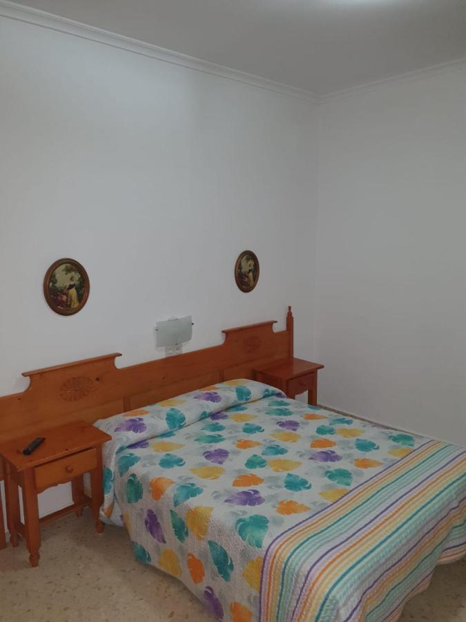 Pension Los Angeles Ла-Пуэбла-де-Касалья Экстерьер фото