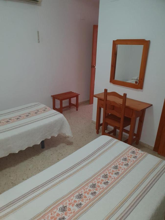 Pension Los Angeles Ла-Пуэбла-де-Касалья Экстерьер фото