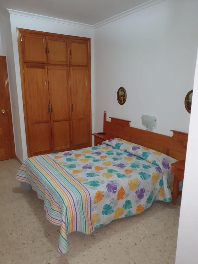 Pension Los Angeles Ла-Пуэбла-де-Касалья Экстерьер фото