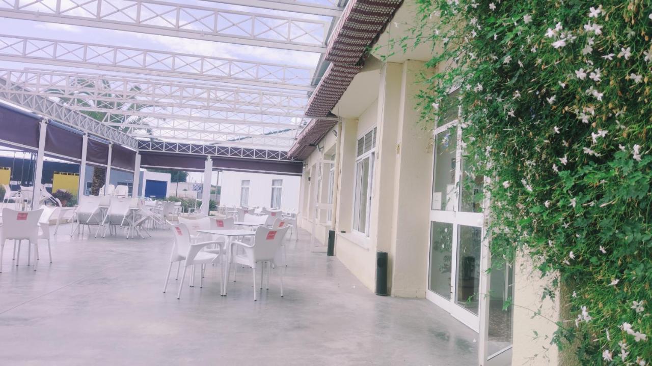 Pension Los Angeles Ла-Пуэбла-де-Касалья Экстерьер фото